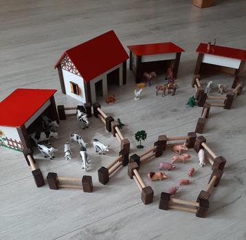 Prachtige houten Eichhorn boerderij + accessoires beschikbaar voor biedingen