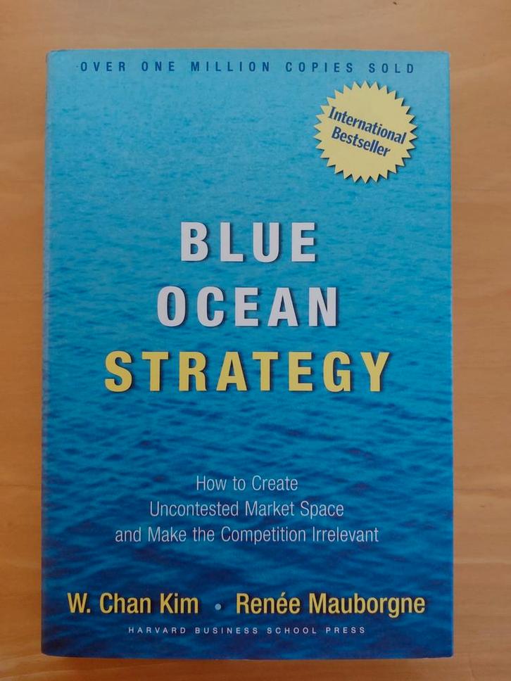 Blue Ocean Strategy - Engelstalig Studieboek, Boeken, Economie, Management en Marketing, Ophalen of Verzenden