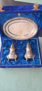 Verzilverd Zout- en Peperstel met Dienblad in Doos, Antiek en Kunst, Ophalen, Zilver