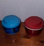 2 x tupperware uiensnijder uiensnijders , rood en blauw, Huis en Inrichting, Ophalen of Verzenden, Gebruikt, Rood