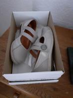 Dames schoenen, Kleding | Dames, Schoenen, Ophalen of Verzenden, Zo goed als nieuw, Beige, Sneakers of Gympen