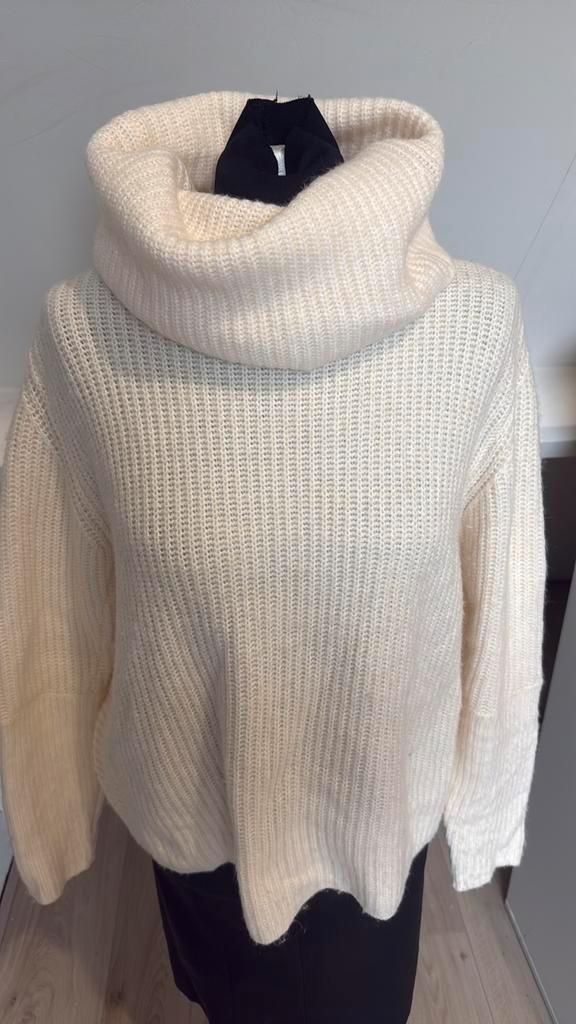 Marc aurel trui wol 42, Kleding | Dames, Truien en Vesten, Zo goed als nieuw, Maat 42/44 (L), Zwart, Ophalen of Verzenden