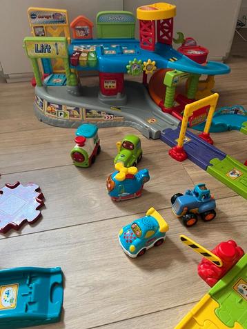 Toettoet garage beschikbaar voor biedingen