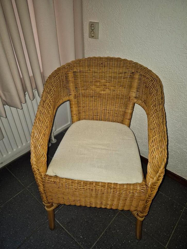 2x Vintage Rietstoel met Kussen, Huis en Inrichting, Stoelen, Gebruikt, Eén, Riet of Rotan, Stof, Bruin, Ophalen of Verzenden