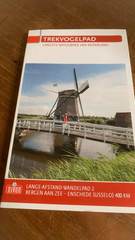 Trekvogelpad Bergen aan Zee - Enschede, Boeken, Reisgidsen, Zo goed als nieuw, Fiets- of Wandelgids, Overige merken, Ophalen of Verzenden