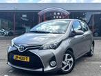 Toyota Yaris 1.5 Hybrid Lease Automaat | Navigatie | Cruise, 1497 cc, 4 cilinders, Bruin, Bedrijf