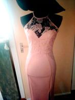 Lange jurk van Lipsy London, Maat 38/40 (M), Ophalen of Verzenden, Zo goed als nieuw, Onder de knie