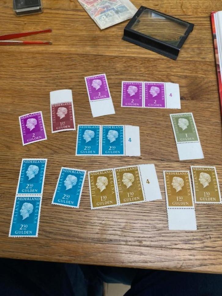 15 st postfrisse zegels(guldens) van nederland Juliana, Postzegels en Munten, Postzegels | Nederland, Postfris, Na 1940, Ophalen of Verzenden