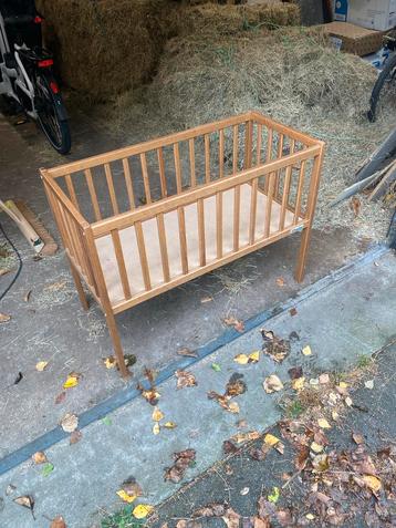 Houten Ledikant - Gebruikt beschikbaar voor biedingen