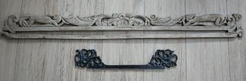 2 Antiek houten ikat hangers uit Indonesië wand wall hangers beschikbaar voor biedingen