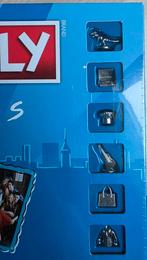 Nieuw Monopoly Friends Collectors Edition - Perfect Cadeau!, Vijf spelers of meer, Nieuw, Ophalen of Verzenden, Hasbro