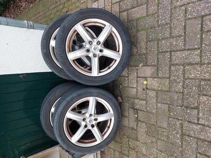 zomerbanden Delinte 225/50 zr17, Auto-onderdelen, Banden en Velgen, Zomerbanden, 17 inch, 225 mm, Personenwagen, Gebruikt, Ophalen