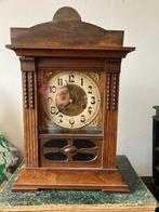 Mooie staande klok, Ophalen