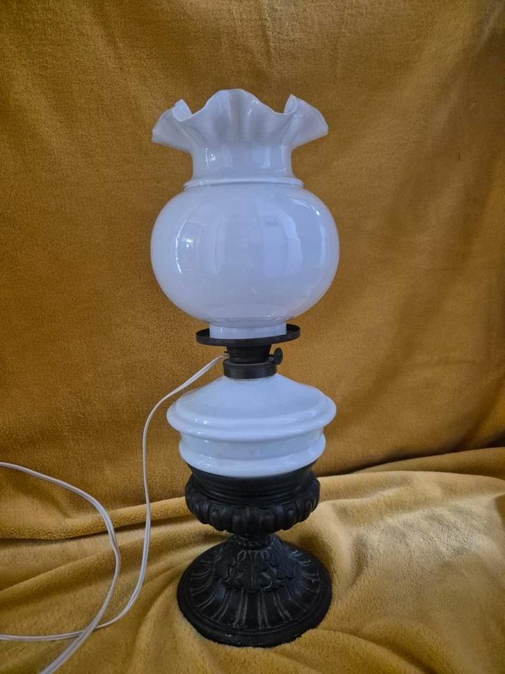 Antieke olielamp, elektrisch gemaakt, Antiek en Kunst, Antiek | Lampen, Ophalen