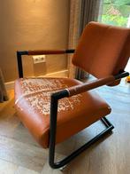 Gratis: oranje fauteuil, Huis en Inrichting, Fauteuils, Ophalen, Zo goed als nieuw, Stof, 50 tot 75 cm