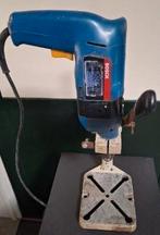 Klopboormachine Bosch 600 watt  met boorstandaard, Doe-het-zelf en Verbouw, Gereedschap | Boormachines, Ophalen of Verzenden, Zo goed als nieuw