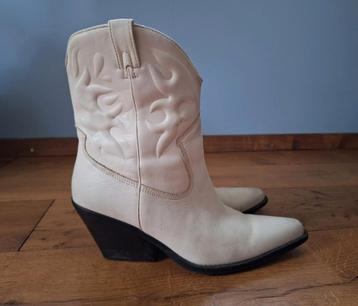 Witte korte leren Bronx cowboy laarzen maat 41 beschikbaar voor biedingen