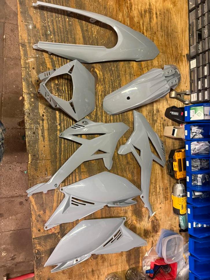 Beta RR kappenset nardo grey 2012-2020, Fietsen en Brommers, Brommeronderdelen | Algemeen, Nieuw, Kap, Ophalen of Verzenden