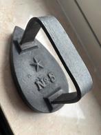 Antiek strijkijzer van gietijzer, Ophalen of Verzenden