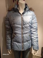 Lichtblauw puffer jack met capuchon, jas maat L, Blauw, Maat 42/44 (L), Ophalen of Verzenden, Zo goed als nieuw
