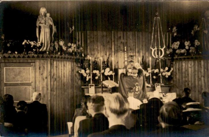 Markenesse - Kerk - Houten interieur met altaar, Verzamelen, Ansichtkaarten | Nederland, Gelopen, Flevoland, Voor 1920, Ophalen of Verzenden