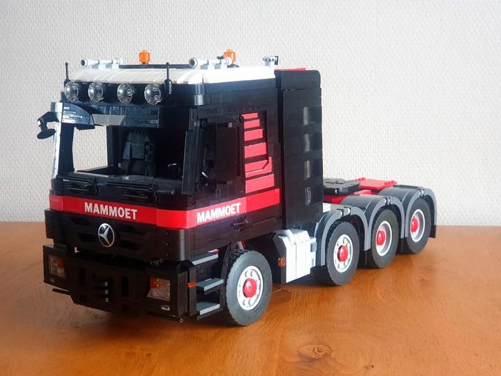 Mouldking Mammoet Mercedes Actros trekker, Hobby en Vrije tijd, Modelauto's | 1:50, Bus of Vrachtwagen, Ophalen of Verzenden