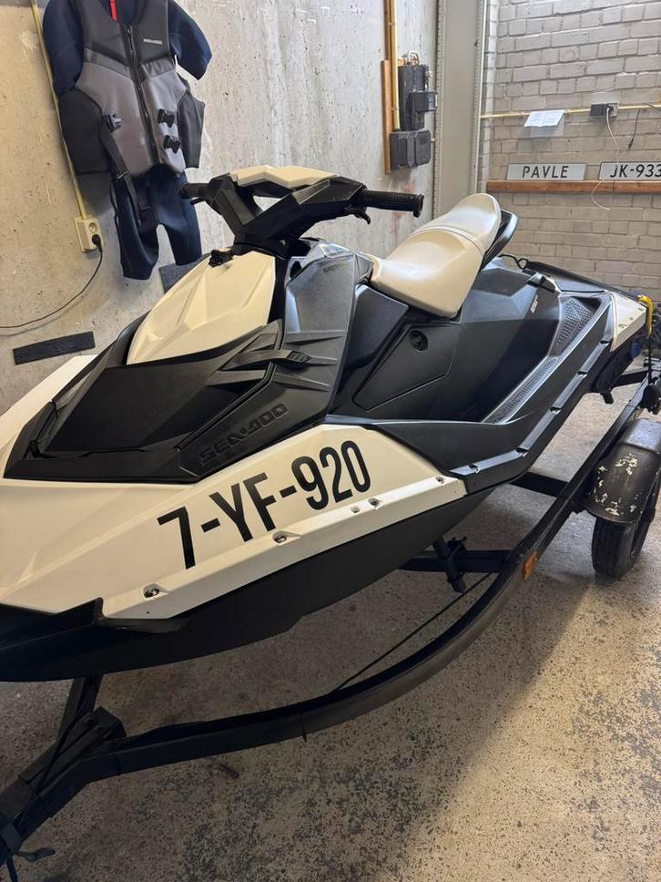 Jestki Seadoo Spark, Watersport en Boten, Waterski's, Waterski's, Ophalen