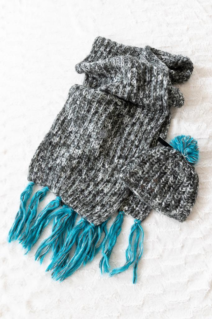 BARTS sjaal en muts NIEUW, Kleding | Dames, Mutsen, Sjaals en Handschoenen, Nieuw, Muts, Ophalen of Verzenden