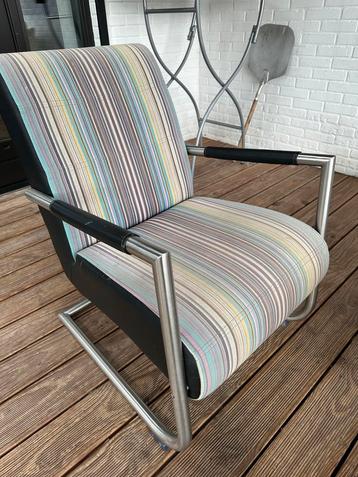 Fauteuil - Comfortabel, mag gratis weg beschikbaar voor biedingen