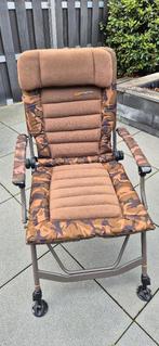 T.K FOX CAMO SUPER DELUXE RECLINER CHAIR + CAMO CARRY BAG !!, Watersport en Boten, Hengelsport | Karpervissen, Ophalen, Zo goed als nieuw