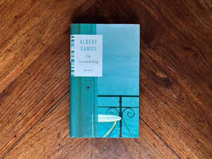 Albert Camus - De vreemdeling, Boeken, Literatuur, Zo goed als nieuw, Ophalen of Verzenden