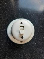 Werkende jaren '50 / '60 schakelaar lichtknopje, Doe-het-zelf en Verbouw, Ophalen of Verzenden, Gebruikt, Schakelaar