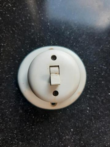 Jaren '50 / '60 schakelaar lichtknopje vintage oldskool beschikbaar voor biedingen