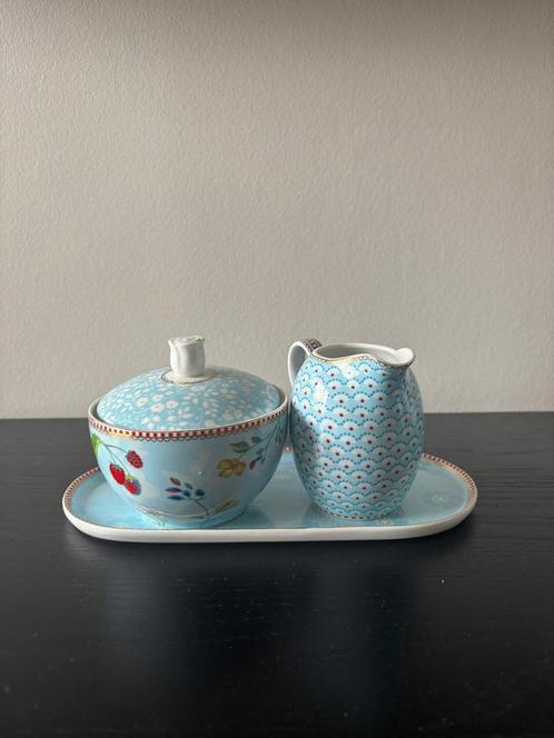 Suiker en melk van Pip Studio, Antiek en Kunst, Antiek | Servies compleet, Ophalen of Verzenden