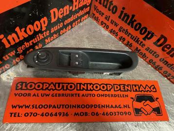 Renault Clio ('01-'05) Raamschakelaar Links - 8200084008 beschikbaar voor biedingen