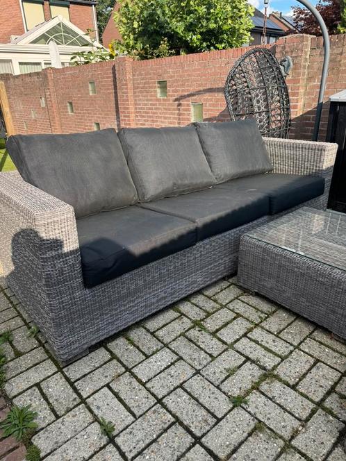Mooie lounge bank incl kussens en tafeltje. (Gratis stoelen), Tuin en Terras, Tuinsets en Loungesets, Gebruikt, Loungeset, Kunststof