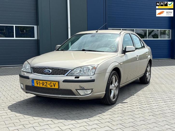 Ford Mondeo 1.8-16V Platinum | Airco + Cruise control |, Auto's, Ford, Bedrijf, Te koop, Mondeo, ABS, Airbags, Airconditioning