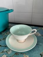 Pastel regout bijzondere kop en schotel, Antiek en Kunst, Antiek | Servies los, Ophalen