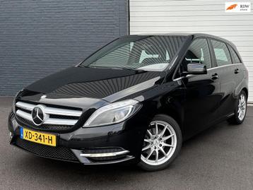 Mercedes-Benz B-klasse 180 1EEIG/LEDER/NAVI/VOLONDERHOUD/PDC beschikbaar voor biedingen