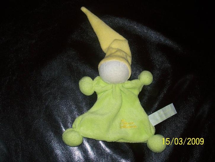 Groen badstof met gele muts tut popje spookje Tiamo kandeel, Kinderen en Baby's, Speelgoed | Knuffels en Pluche, Zo goed als nieuw