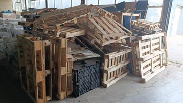 Partij pallets gratis af the halen beschikbaar voor biedingen