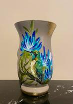 Handbeschilderde vaas met kolibrie en bladgoud, Minder dan 50 cm, Nieuw, Glas, Ophalen of Verzenden