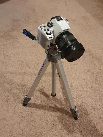 Velbon Camera statief tripod 42-142cm hoog beschikbaar voor biedingen