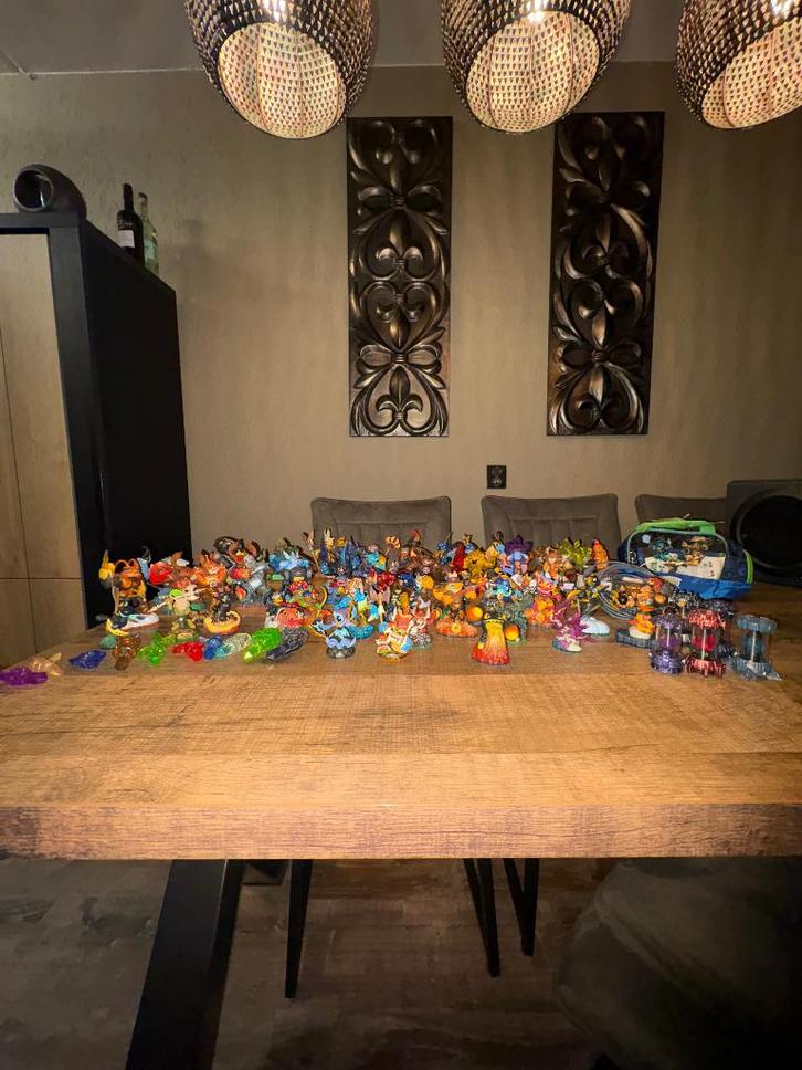 Grootste set Skylanders van Nederland!, Spelcomputers en Games, Games | Overige, Zo goed als nieuw, Avontuur en Actie, 2 spelers