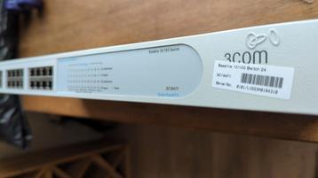 24 poort switch 10/100 mbps beschikbaar voor biedingen
