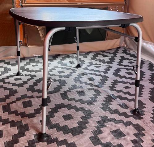 Westfield campingtafel, Caravans en Kamperen, Kampeermeubelen, Zo goed als nieuw, Campingtafel, Ophalen
