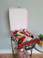 Vintage! Babette koffer + kleertjes en accessoires, Verzamelen, Poppen, Ophalen of Verzenden, Gebruikt