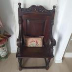 Antieke Spaanse houten stoel, Antiek en Kunst, Antiek | Meubels | Stoelen en Banken, Ophalen