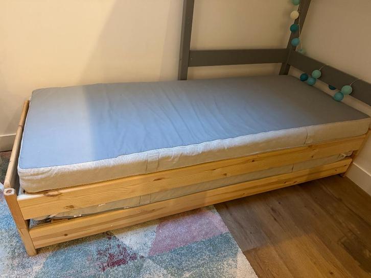 Ikea utaker stackable beds 80x200 incl matteesses, Huis en Inrichting, Slaapkamer | Bedden, Zo goed als nieuw, Eenpersoons, 80 cm