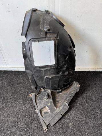BMW 3 Serie F30 F31 Wiel Modderkuip Rechts Voor 51717260726 beschikbaar voor biedingen